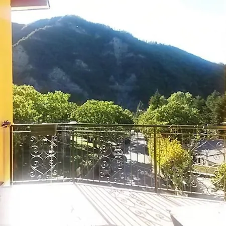 Parco Dei Castagni 몬테크레토